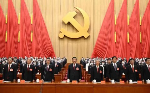 绿之韵集团组织党员、员工观看二十大开幕会并集中学习深入讨论报告精神