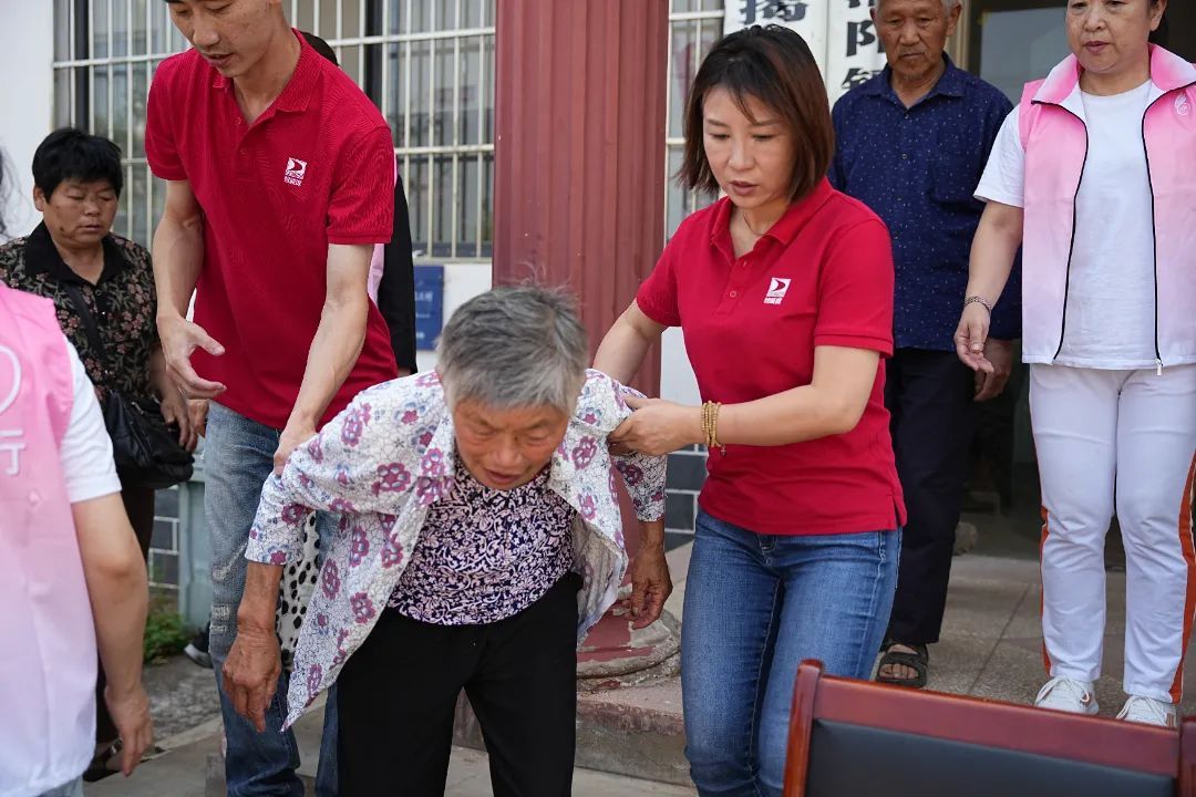 绿之韵碧波庭水莲花乡村振兴公益活动走进湖北随州