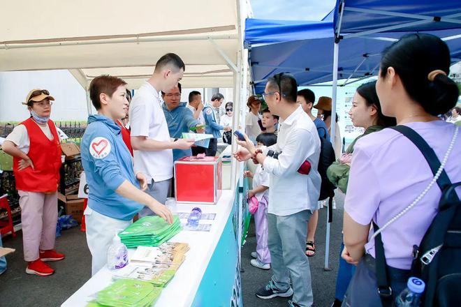 “健康中国 我们行动”福建站活动启动！安利福建健康志愿服务分队成立，牵手社区科普共建