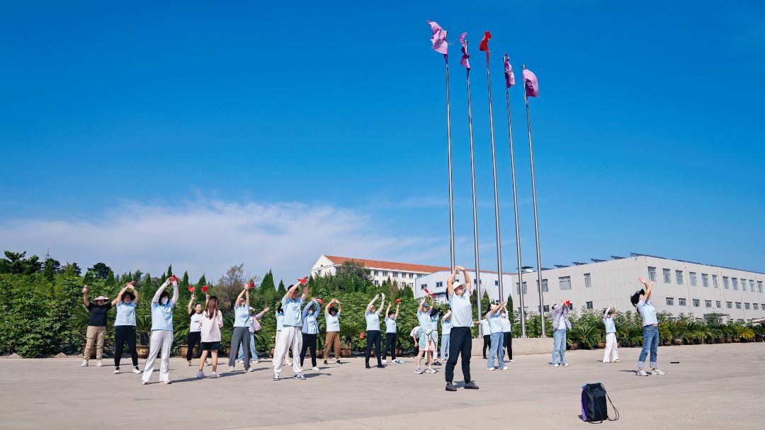 健步同行，威海紫光国庆主题活动火热进行中